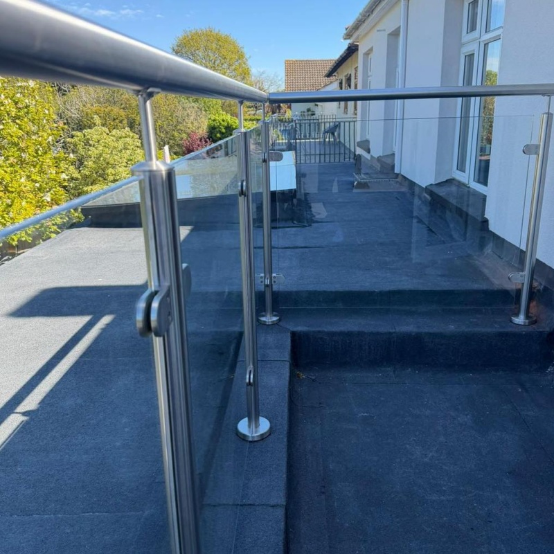 Aluminum Frameless U Base Shoe 12mm Toughened Glass Railing System