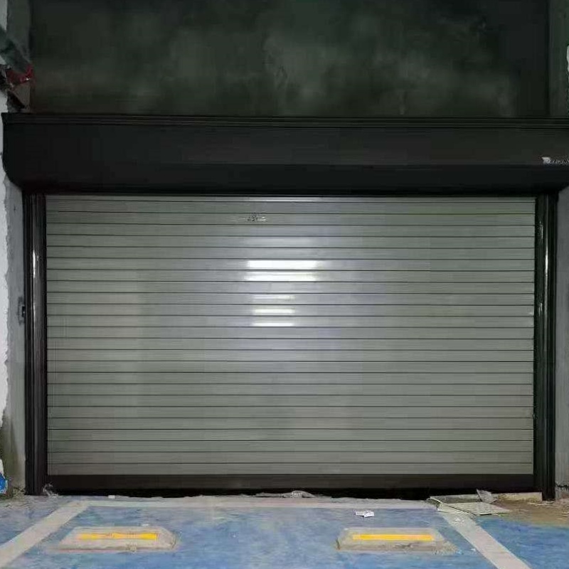 Professional Manufacturer Customzied Colours Embossment Insulating Sectional Electric Garage Doors with Windows